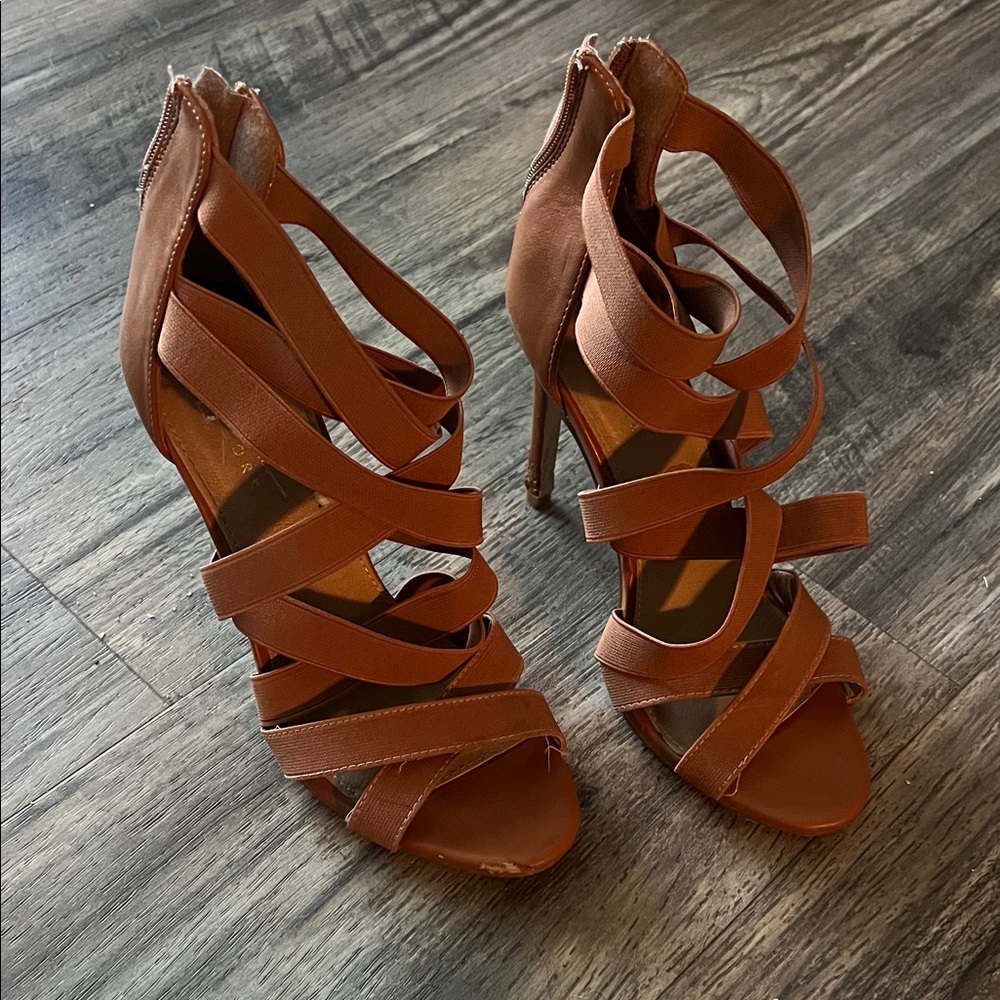 Elegant Brown Strappy Heels Nicole Miller